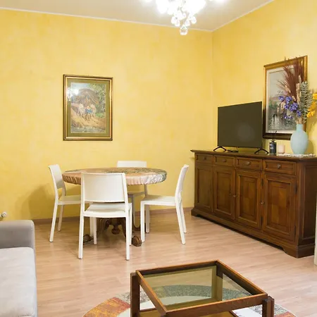 Appartement Guzzi Lovers: La Perfetta A Mandello *
