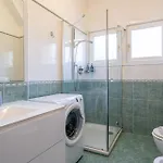 Guzzi Lovers: La Perfetta A Mandello Apartamento *