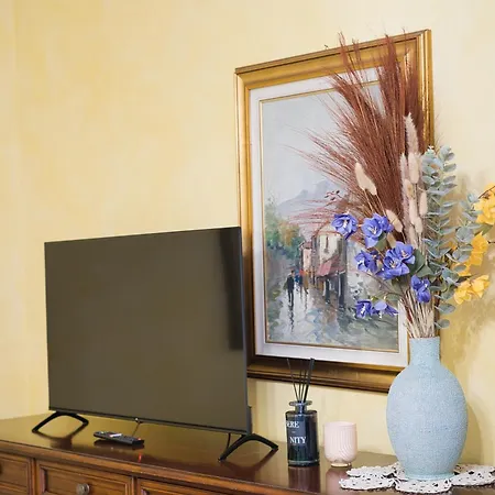 Guzzi Lovers: La Perfetta A Mandello * Mandello del Lario