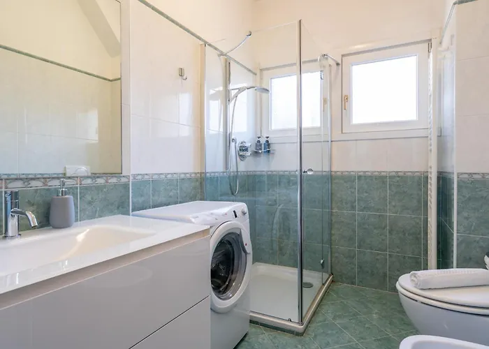 Guzzi Lovers: La Perfetta A Mandello Apartament *