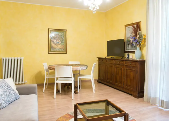 Apartament Guzzi Lovers: La Perfetta A Mandello *
