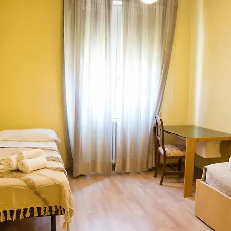 Apartamento Guzzi Lovers: La Perfetta A Mandello