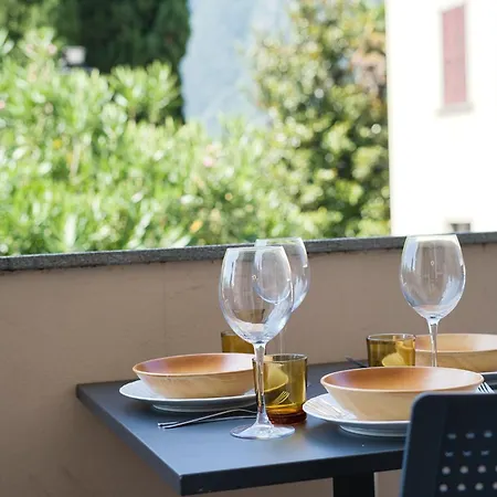 Guzzi Lovers: La Perfetta A Mandello Apartamento